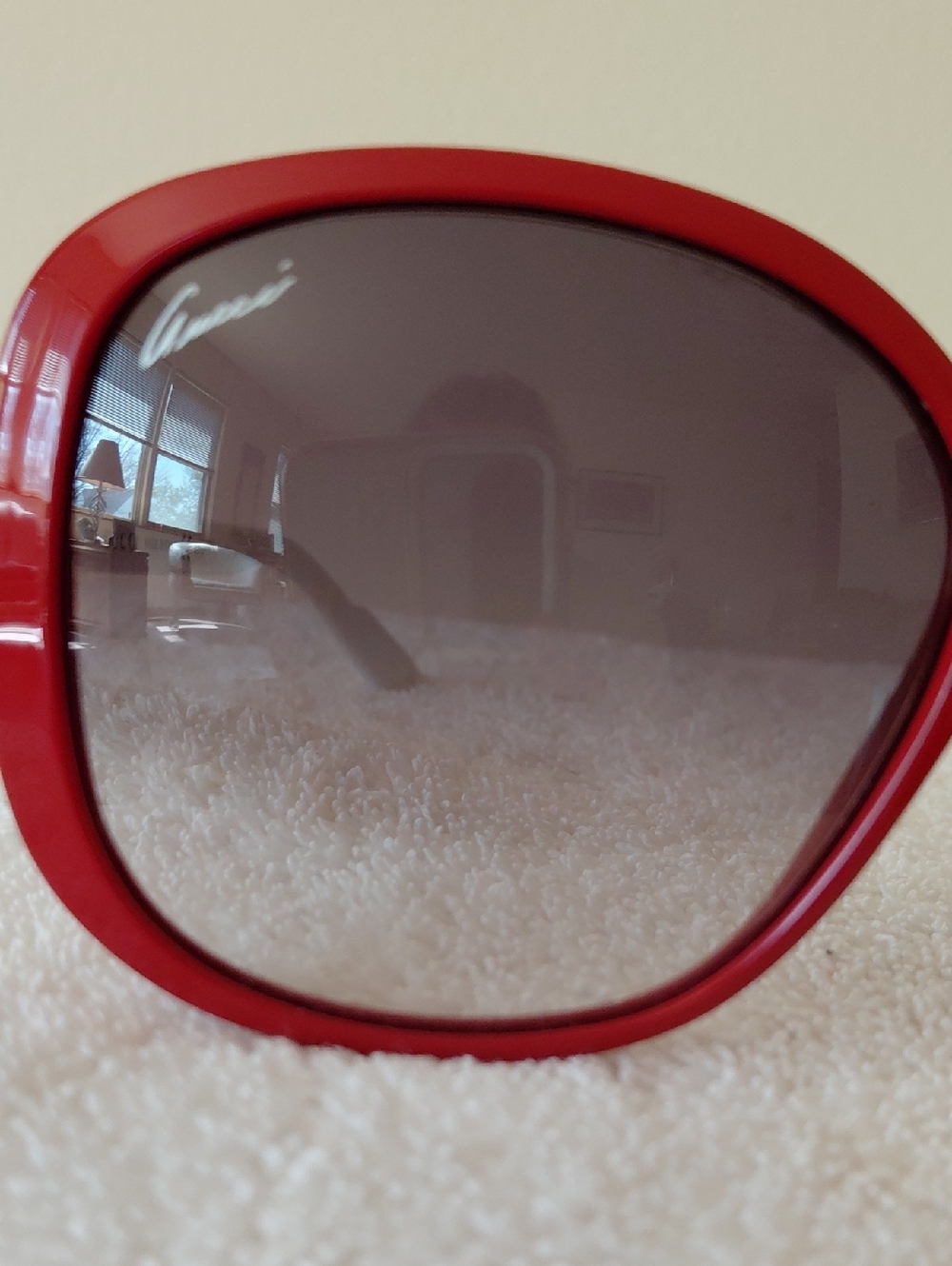 Gucci Red Oversized Gradient Lens Sunglasses - Picture 4 of 9